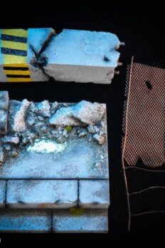 1/12 Scale Broken Columns Ruined Platform Soldier Scene Base