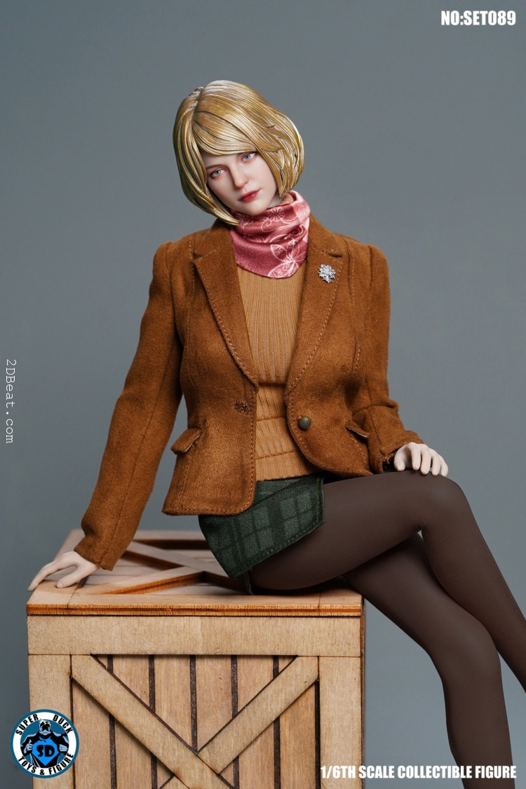 Get Resident Evil 4 Remake Ashley Graham Blazer