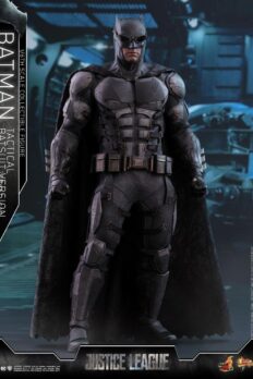 Hot Toys 1/6 MMS432 Batman Justice League Tactical Batsuit Version