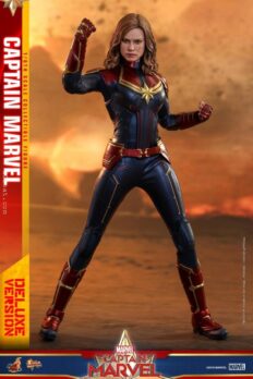 Hot Toys MMS522 Captain Marvel Deluxe Version 1/6 scale