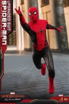 Hot Toys MMS542 Spider-Man: Far From Home 1/6 Scale