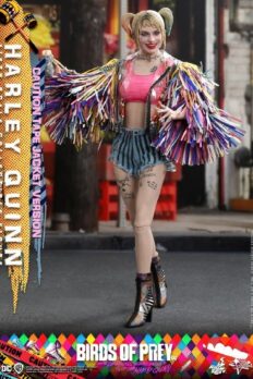 1/6 Hot Toys Birds of Prey: Harley Quinn (Caution Tape Jacket Version)