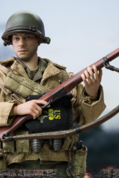 1/12 Scale CrazyFigure LW014 WWII U.S. Rangers On D-Day Machine Rifleman A
