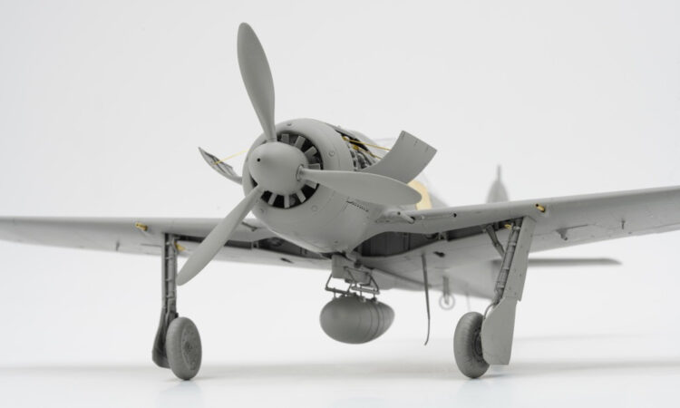 1/35 Scale Border Model BDMBF009 Focke-Wulf Fw190A-8R2/R6/R7/R8 (4in1) - Image 3