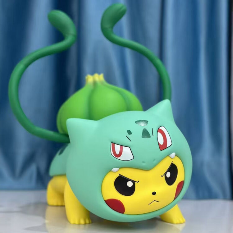 1/1 Scale Pikachu & Slowpoke Transformation Figure - Image 9