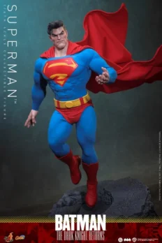 1/6 Scale Hot Toys CMS032 Batman: The Dark Knight Returns - Superman Figure