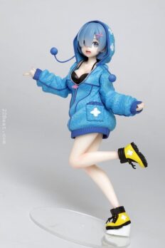Mô hình tĩnh PVC Re:Zero Rem Precious Figure Fluffy Parka Ver. chính hãng